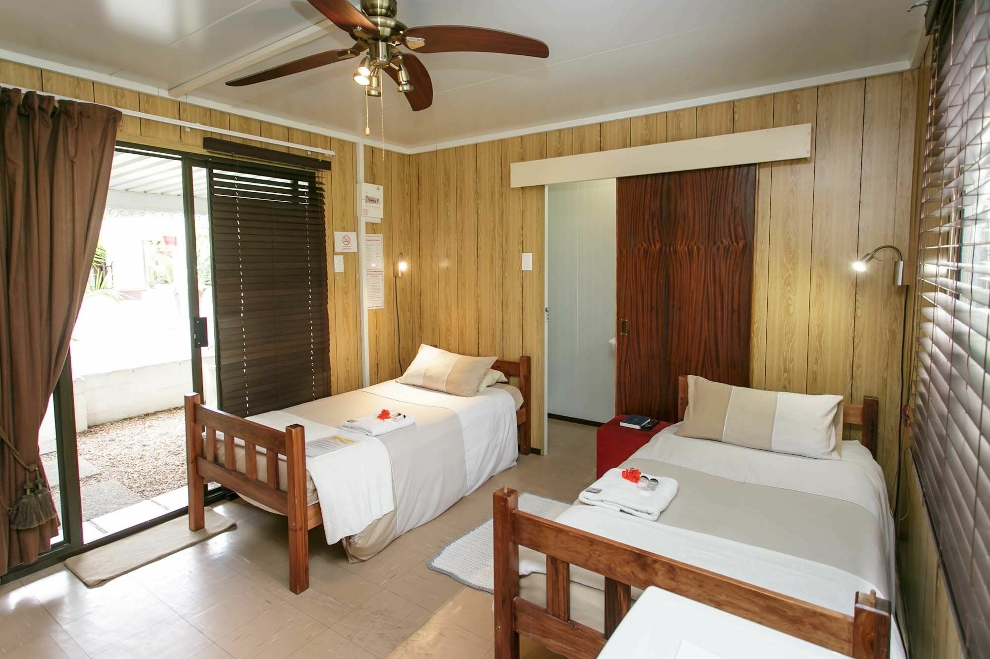 Sun Bell Lodge Bellville Exterior photo