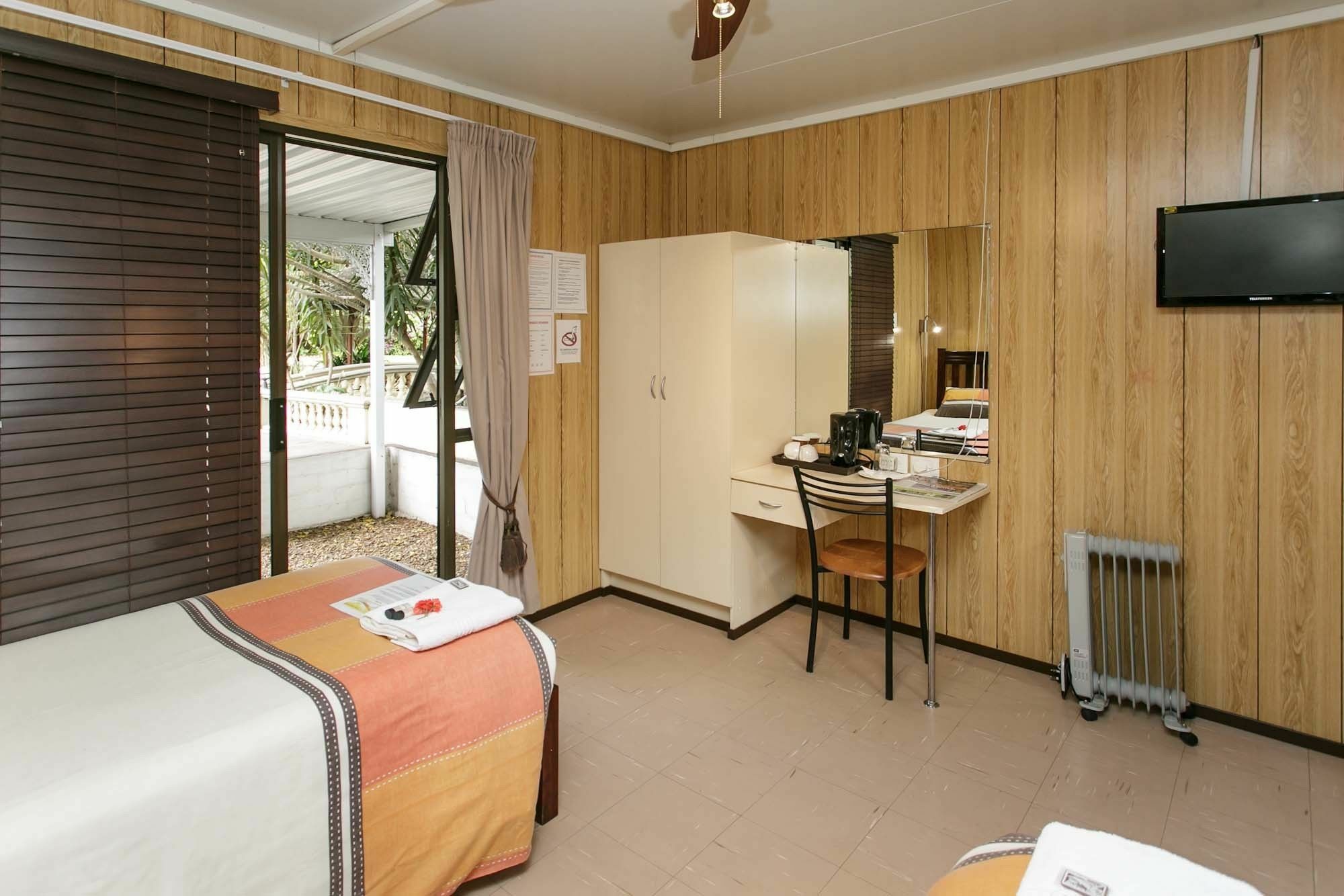 Sun Bell Lodge Bellville Exterior photo